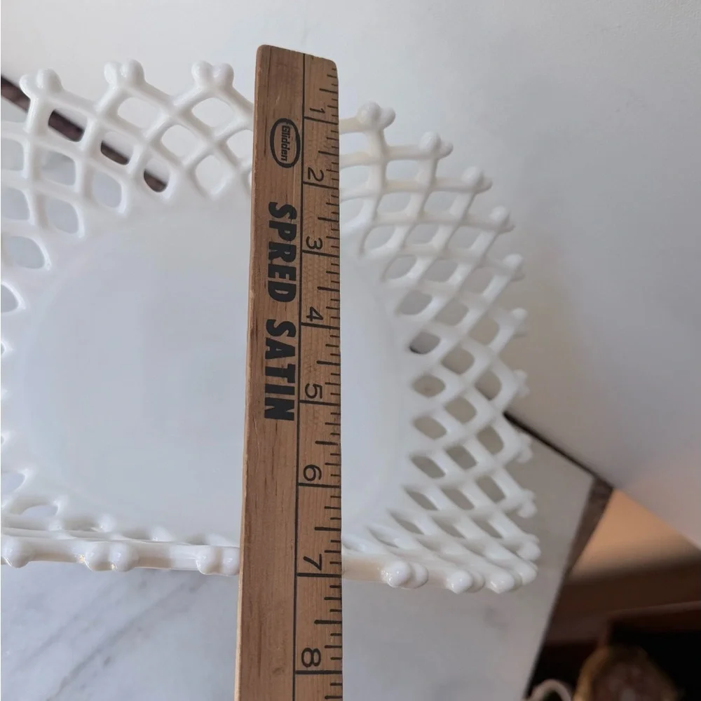 vintage Westmoreland white milk glass banana stand  lattice edge pattern